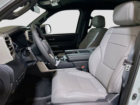 New 2026 Toyota Tundra SR5 image 18