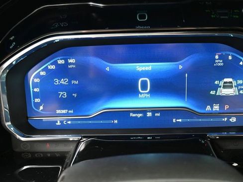 Used 2023 Chevrolet Silverado 1500 RST w/ Redline Edition image 9