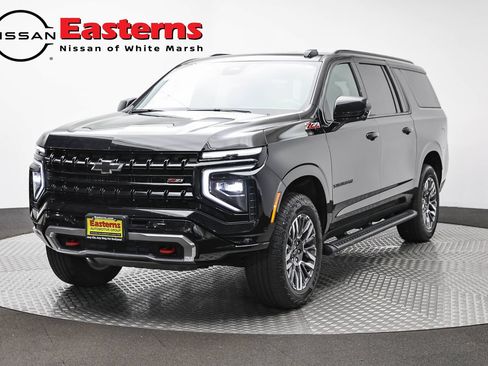 Used 2025 Chevrolet Suburban Z71 AWD/4WD image 1