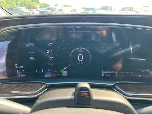 Used 2023 Cadillac Escalade Sport Platinum w/ LPO, ONYX Package AWD/4WD image 29