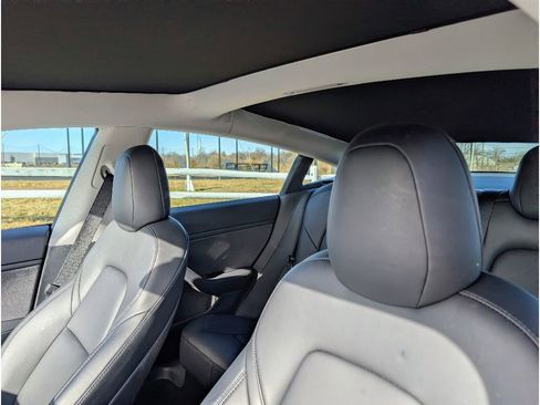 Used 2020 Tesla Model 3 Long Range image 15