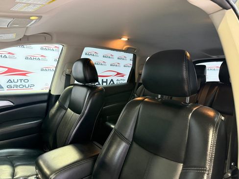 Used 2020 Nissan Pathfinder SL AWD/4WD image 28