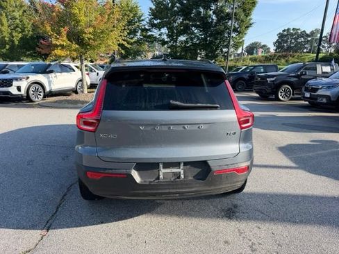 Used 2021 Volvo XC40 T5 R-Design w/ Advanced Package AWD/4WD image 4