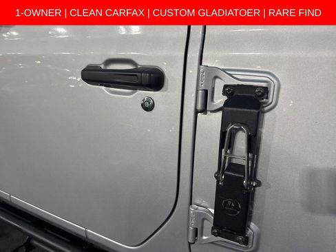 Used 2022 Jeep Gladiator Mojave AWD/4WD image 34