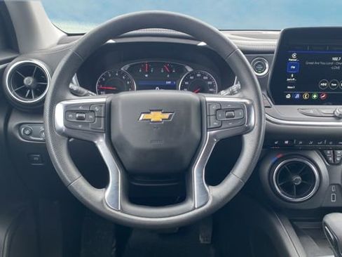 Used 2024 Chevrolet Blazer LT w/ Convenience Package image 11