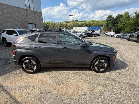 Certified 2024 Hyundai Kona SEL FWD image 7