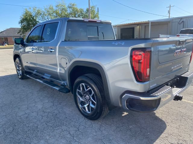 Used 2023 GMC Sierra 1500 SLT AWD/4WD image 4
