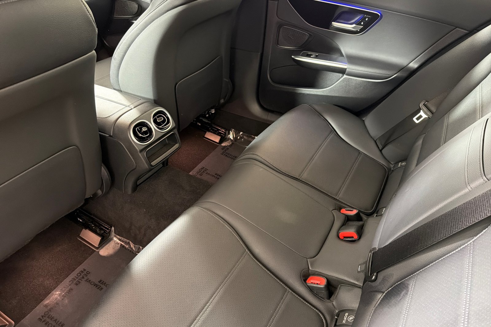 Used 2023 Mercedes-Benz C 300 Sedan image 11