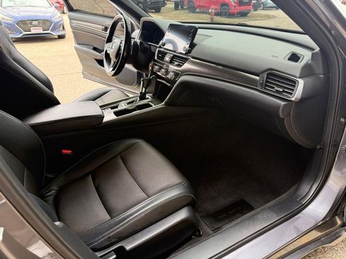 Used 2018 Honda Accord Sport image 24