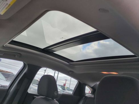 Used 2024 Chevrolet Malibu LT image 19