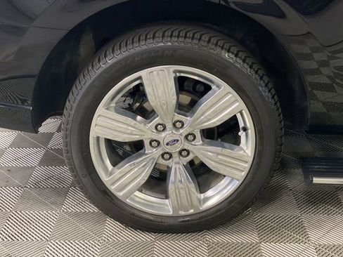 Used 2023 Ford Expedition Platinum image 40