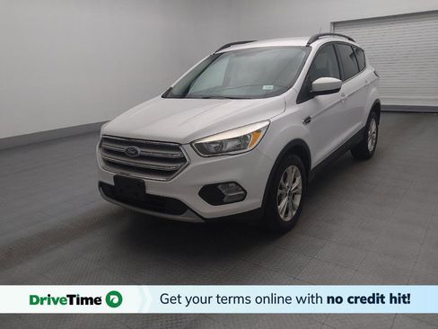 Used 2018 Ford Escape SE image 1