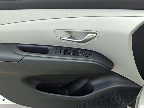 Used 2025 Hyundai Tucson SEL AWD/4WD image 10