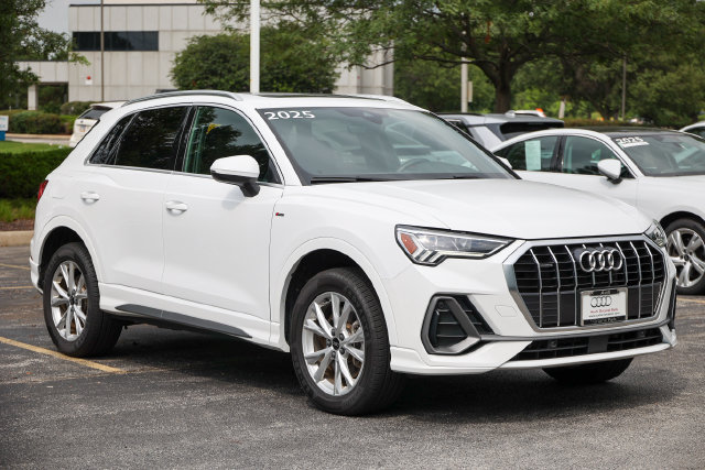 Used 2025 Audi Q3 2.0T Premium AWD/4WD image 29