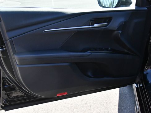 Used 2026 Toyota Camry SE FWD image 14