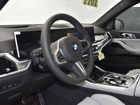 New 2026 BMW X5 sDrive40i w/ M Sport Package image 12