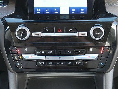 Used 2021 Ford Explorer Platinum w/ Equipment Group 601A image 23