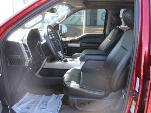 Used 2019 Ford F150 Lariat w/ Equipment Group 502A Luxury AWD/4WD image 24