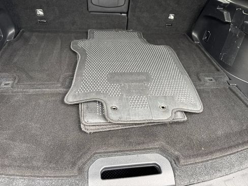 Used 2016 Nissan Rogue SV FWD image 79