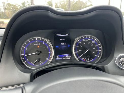 Used 2018 INFINITI Q60 2.0t w/ Sensory Package 2.0T Luxe image 21