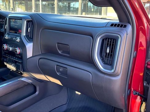 Used 2019 GMC Sierra 1500 SLT w/ SLT Premium Package image 18