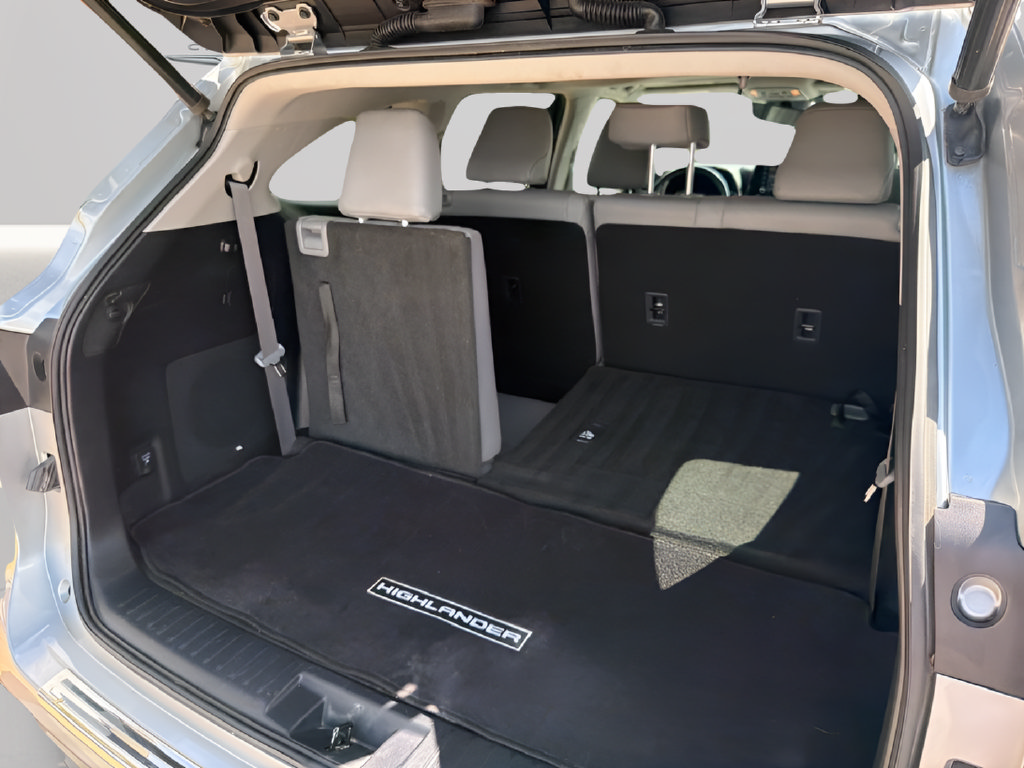 Used 2020 Toyota Highlander Limited FWD image 37