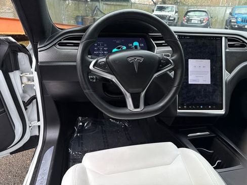 Used 2018 Tesla Model S 75D image 17