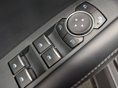 Used 2021 Ford Mustang Mach-E Premium image 9