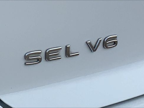 Used 2021 Volkswagen Atlas Cross Sport SEL Premium R-Line w/ Cross Sport MDO Package AWD/4WD image 19