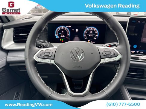 New 2025 Volkswagen Tiguan SE image 14