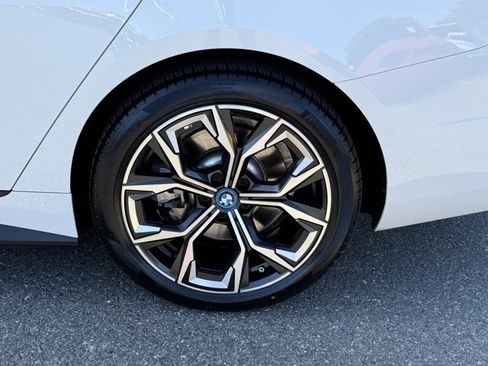 Certified 2023 BMW i4 eDrive40 w/ M Sport Package image 14