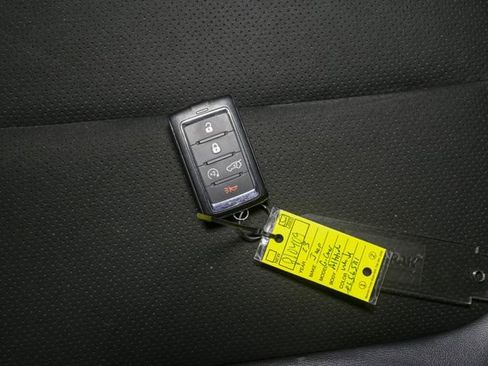 Used 2023 Jeep Grand Cherokee Altitude AWD/4WD image 41