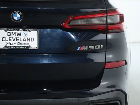 Used 2020 BMW X5 M50i w/ Premium Package image 46