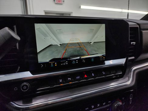 Used 2024 Chevrolet Silverado 3500 High Country w/ High Country Premium Package image 17