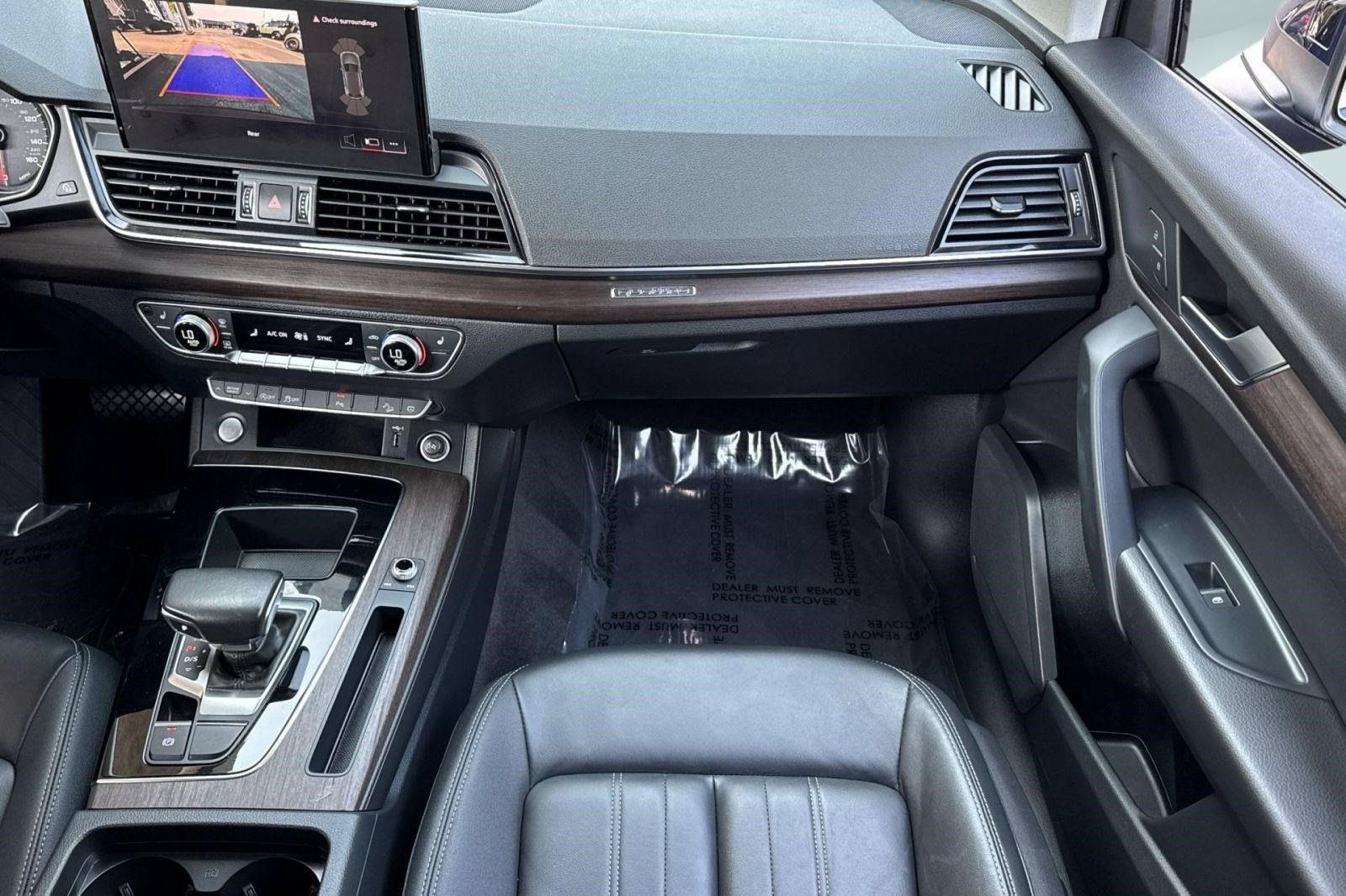 Used 2023 Audi Q5 2.0T Premium w/ Convenience Package AWD/4WD image 32