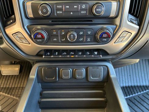 Used 2018 GMC Sierra 2500 Denali w/ Duramax Plus Package AWD/4WD image 20