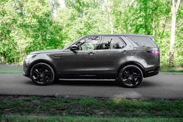 Used 2025 Land Rover Discovery Dynamic SE AWD/4WD image 6