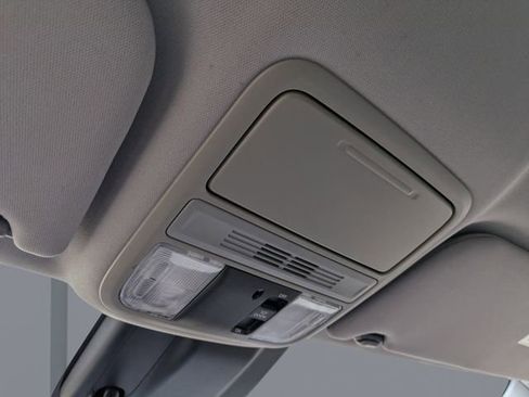 Used 2018 Honda Odyssey EX image 21