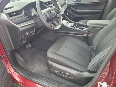 New 2026 Jeep Grand Cherokee L 4WD image 13