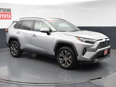 Used 2023 Toyota RAV4 Limited image 6