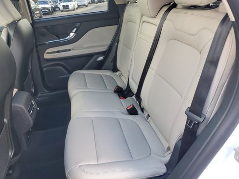 New 2026 Lincoln Corsair Premiere image 28