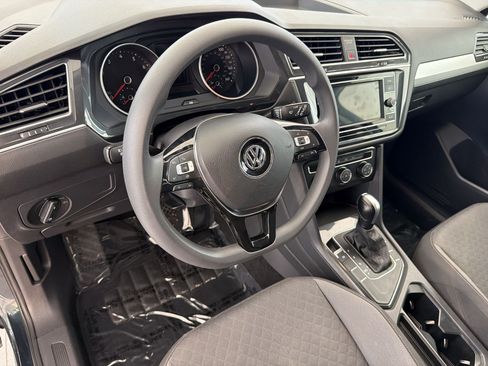 Used 2019 Volkswagen Tiguan S FWD image 4
