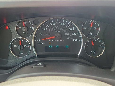 Used 2025 GMC Savana 2500 w/ Driver Convenience Package RWD image 25