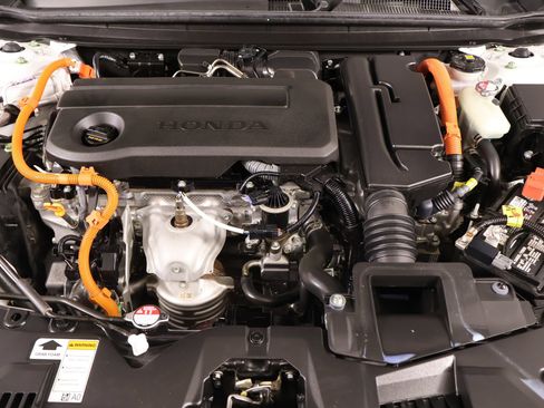 Used 2024 Honda Accord Sport image 19