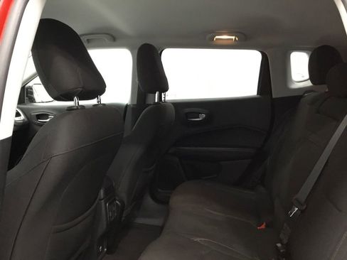 Used 2018 Jeep Compass Sport w/ Cold Weather Group AWD/4WD image 10