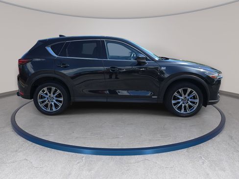 Used 2019 MAZDA CX-5 Signature AWD/4WD image 4