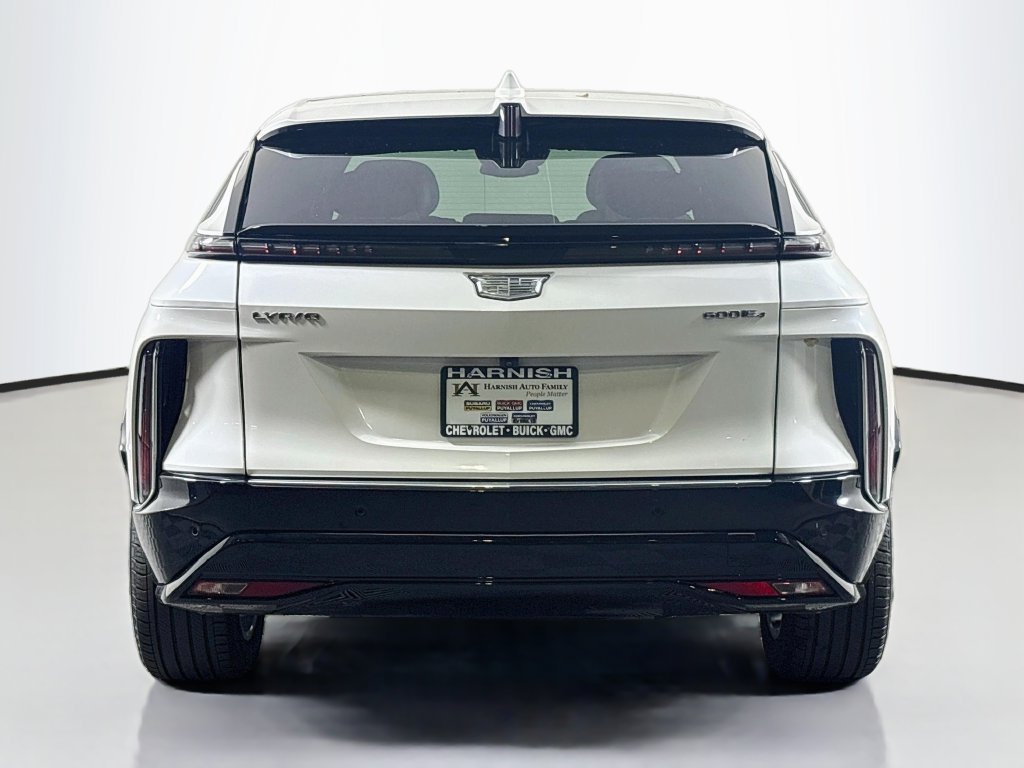 Certified 2024 Cadillac Lyriq Luxury AWD/4WD image 6