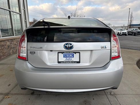 Used 2013 Toyota Prius Three image 4