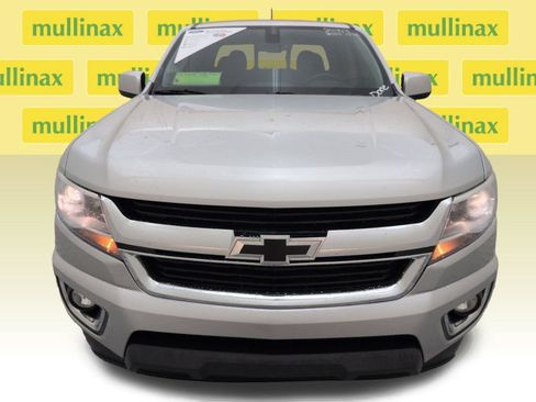 Used 2020 Chevrolet Colorado LT w/ Luxury Package RWD image 14