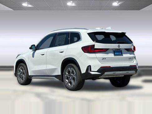Used 2025 BMW X1 xDrive28i w/ Convenience Package image 3